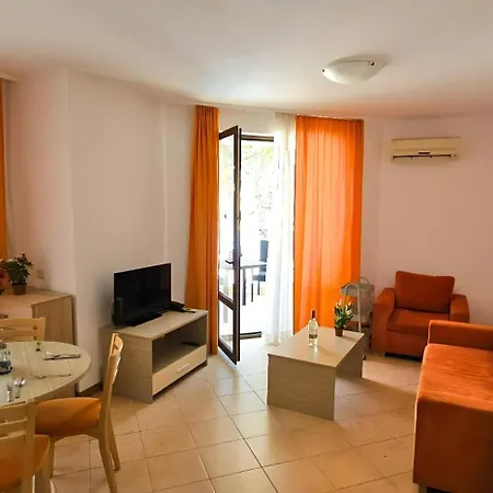Bella - 3 Pools, 2 Bedrooms & 2 Bathrooms סאני ביץ'