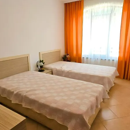 Bella - 3 Pools, 2 Bedrooms & 2 Bathrooms דירה סאני ביץ'