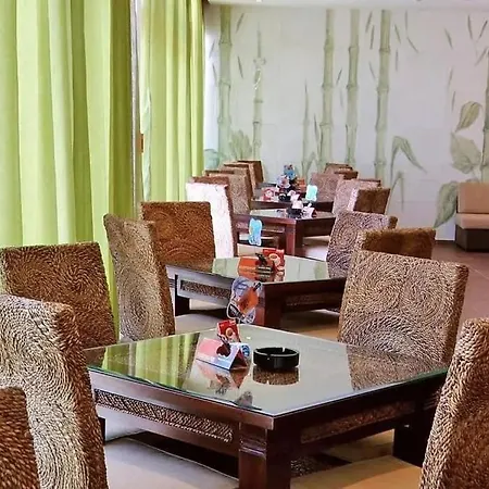 Bella - 3 Pools, 2 Bedrooms & 2 Bathrooms Daire Sunny Beach