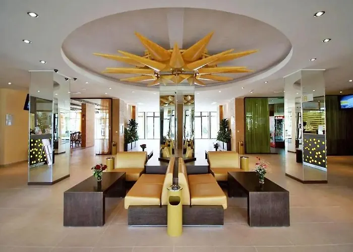 Bella - 3 Pools, 2 Bedrooms & 2 Bathrooms Apartment *