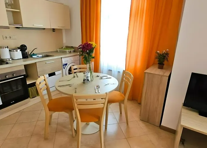 Bella - 3 Pools, 2 Bedrooms & 2 Bathrooms Apartment *