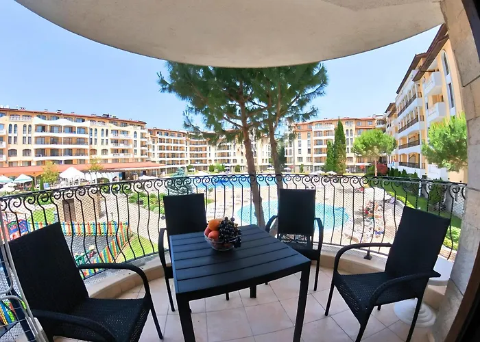 Bella - 3 Pools, 2 Bedrooms & 2 Bathrooms Apartment *