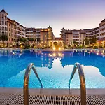 Appartement Bella - 3 Pools, 2 Bedrooms & 2 Bathrooms Slantchev Briag