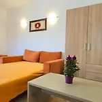 Appartement Bella - 3 Pools, 2 Bedrooms & 2 Bathrooms *